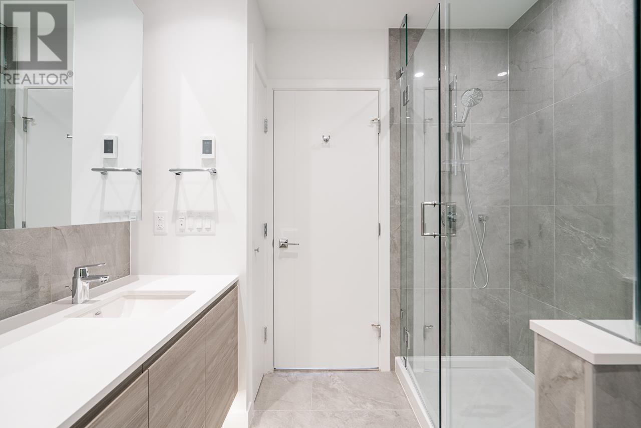 2607 680 Quayside Drive, New Westminster, British Columbia  V3M 0P2 - Photo 12 - R2984171
