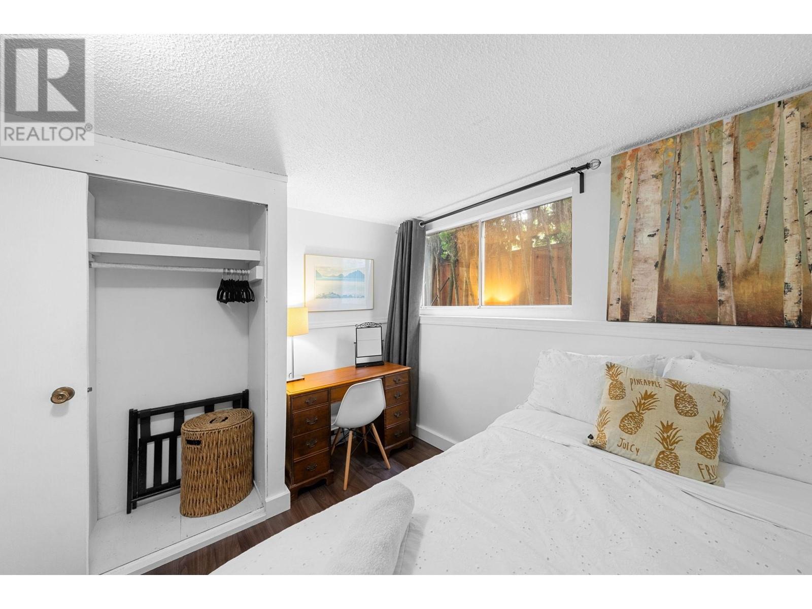 530 W 14th Street, North Vancouver, British Columbia  V7M 1P9 - Photo 32 - R2984158