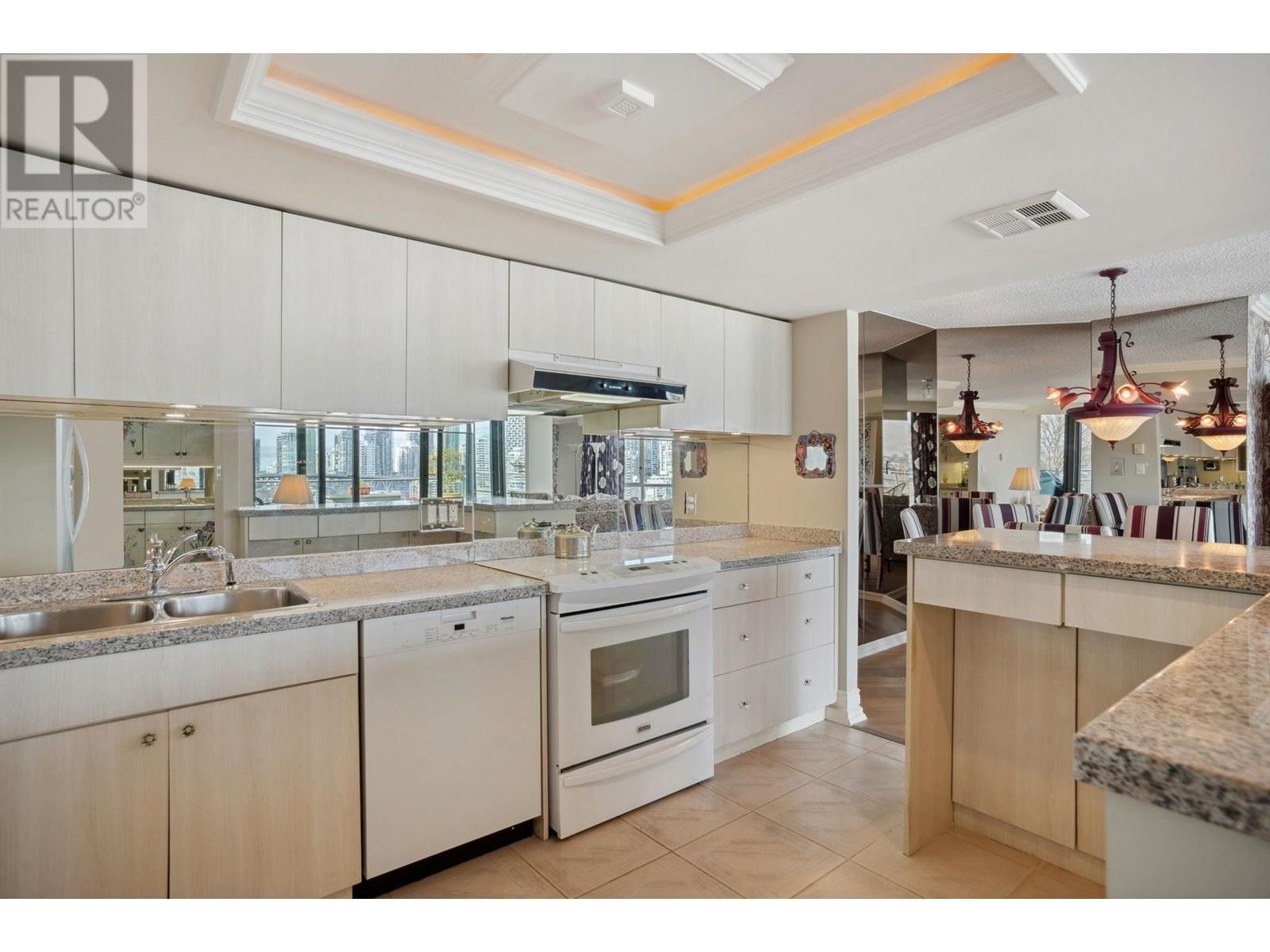 1009 1450 Pennyfarthing Drive, Vancouver, British Columbia  V6J 4X8 - Photo 15 - R2984075