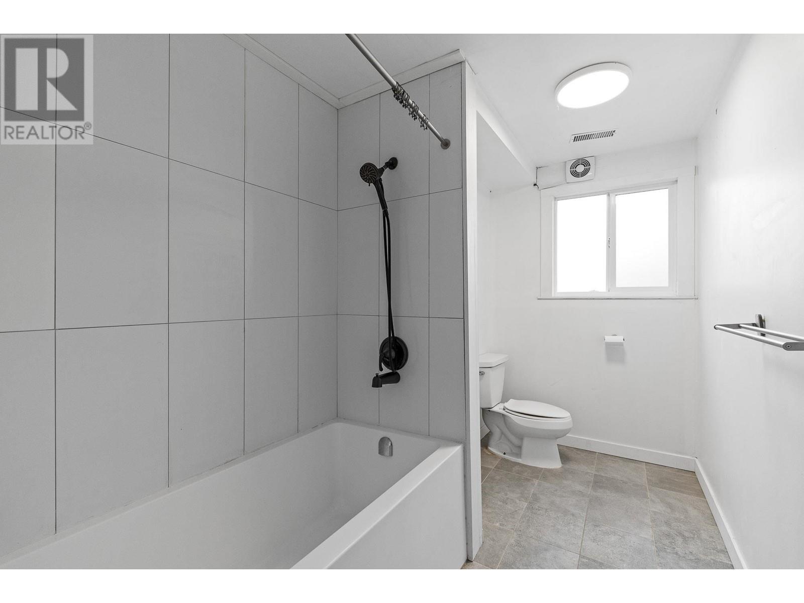 2132 Anita Drive, Port Coquitlam, British Columbia  V3C 1H3 - Photo 23 - R2983465