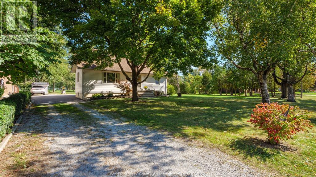 Property at 4054 Roseland DRIVE West image 3