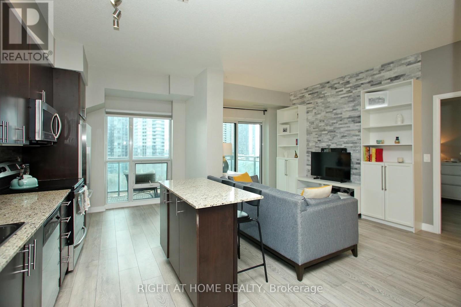 1002 - 155 Legion Road N, Toronto, Ontario  M8Y 0A7 - Photo 13 - W12052426