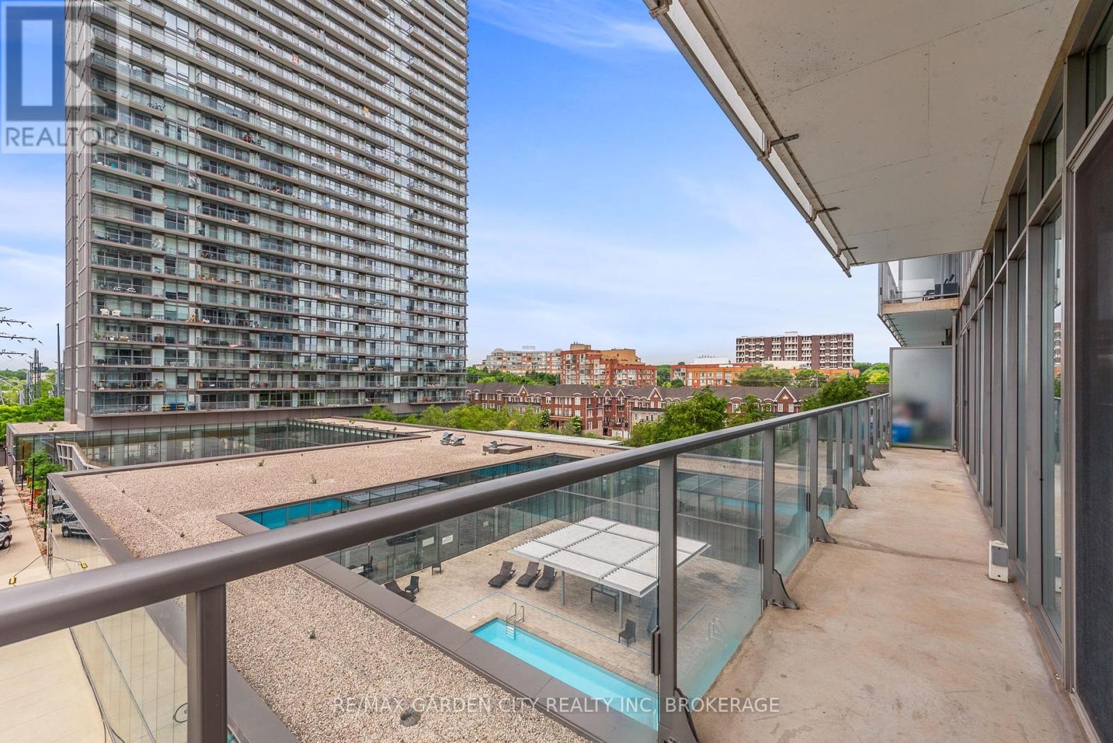 405 - 103 The Queensway Way, Toronto (High Park-Swansea), Ontario  M6S 5B3 - Photo 31 - W12052489