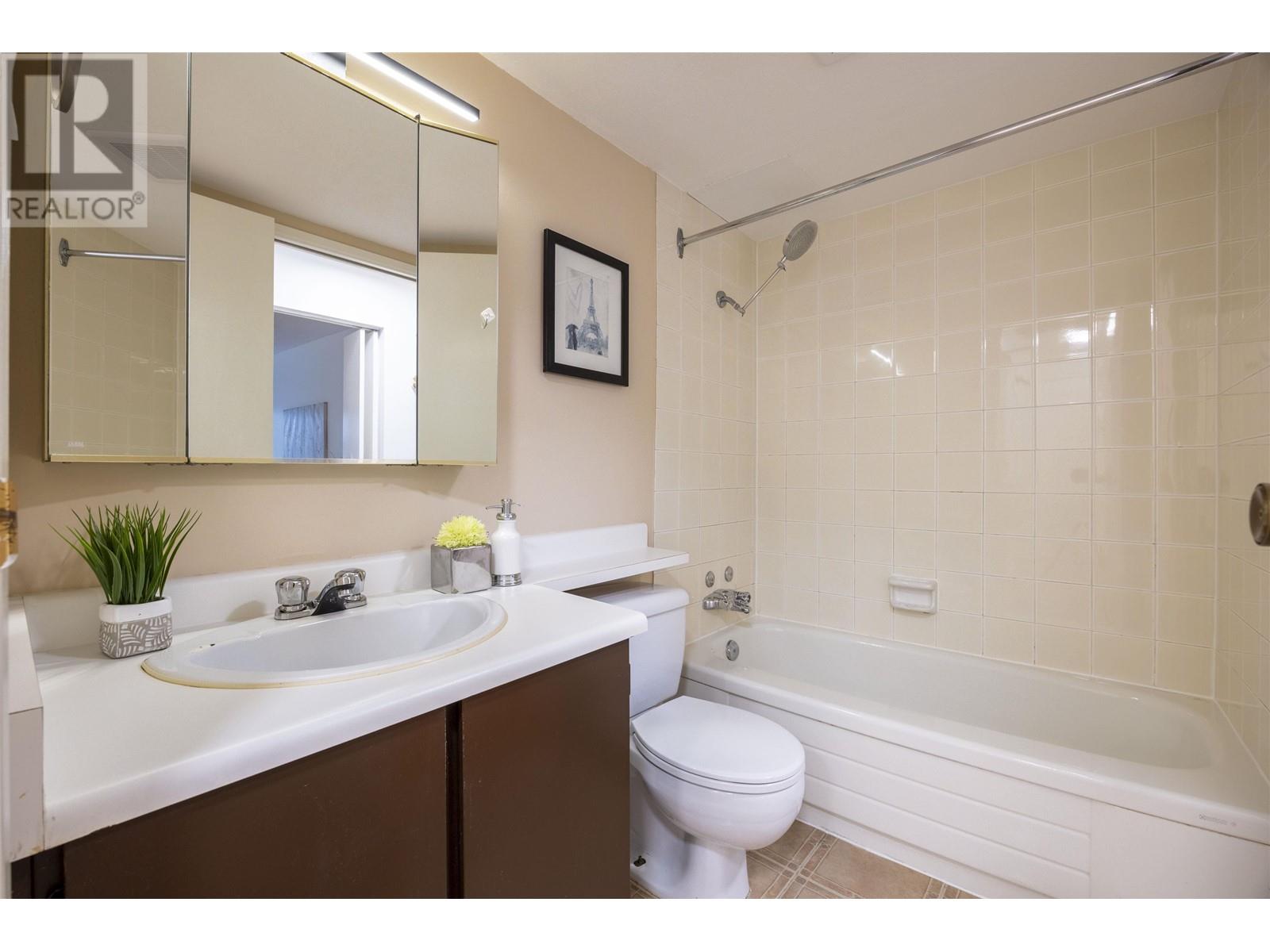 210 8451 Westminster Highway, Richmond, British Columbia  V6X 3E4 - Photo 17 - R2982997
