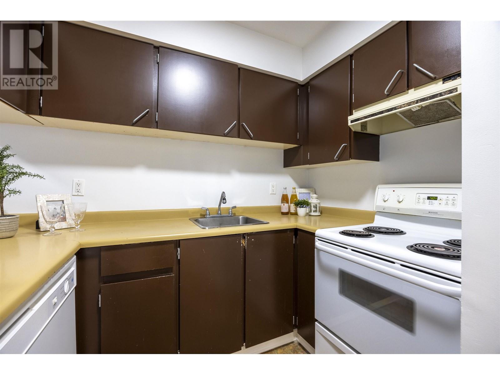 210 8451 Westminster Highway, Richmond, British Columbia  V6X 3E4 - Photo 6 - R2982997