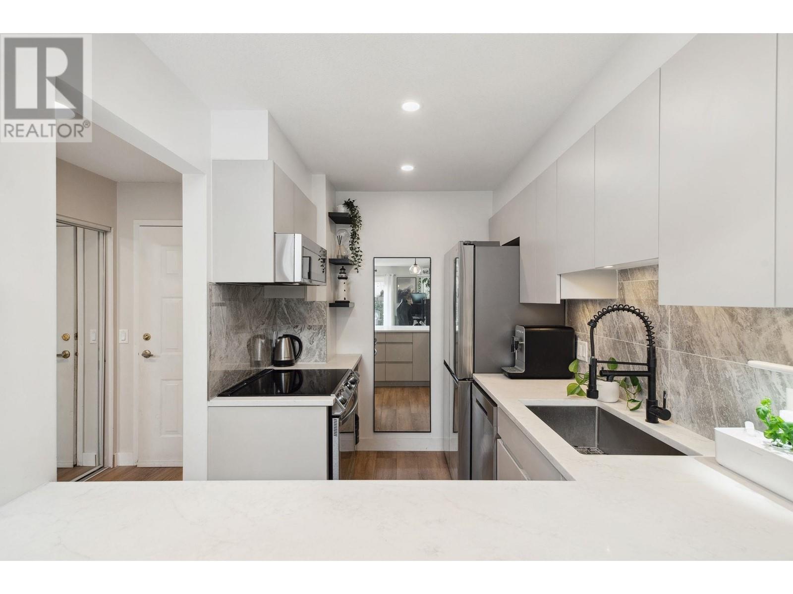 102 1535 Chesterfield Avenue, North Vancouver, British Columbia  V7M 2N5 - Photo 6 - R2983977