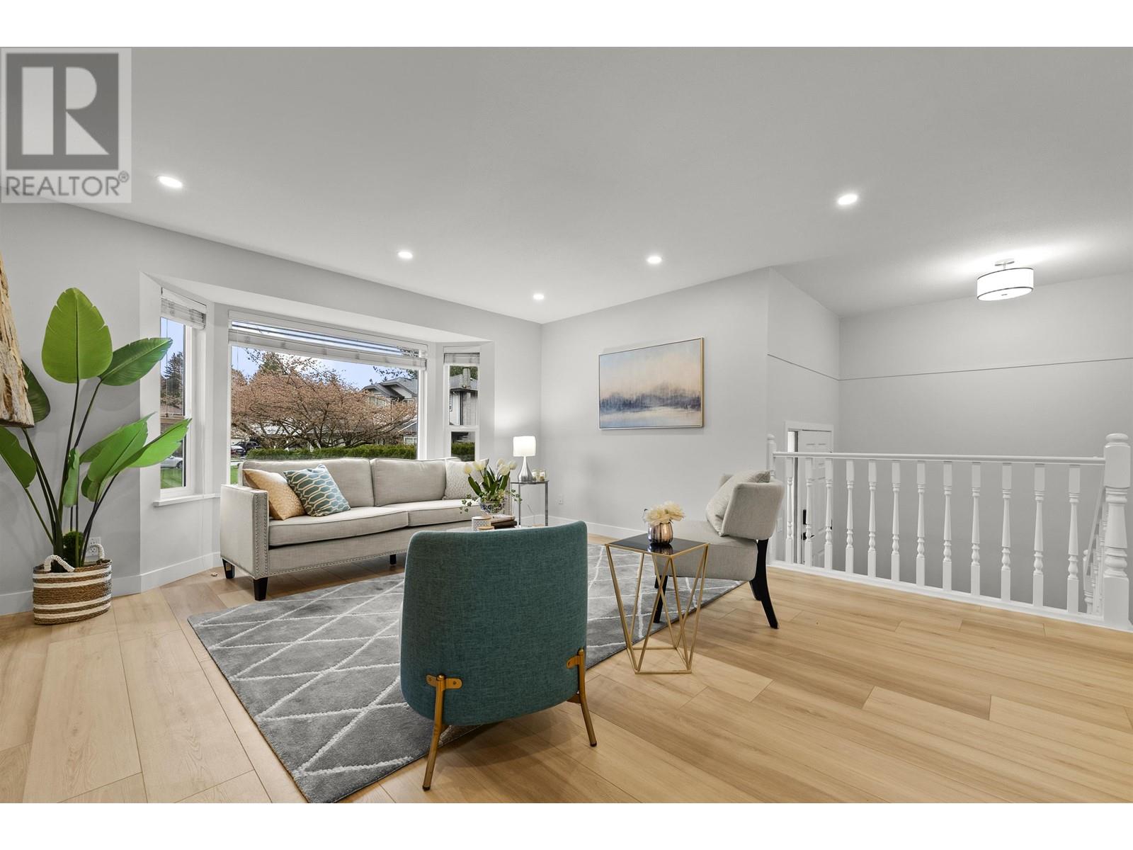 3055 Rothbury Place, Burnaby, British Columbia  V5A 4J5 - Photo 8 - R2983759