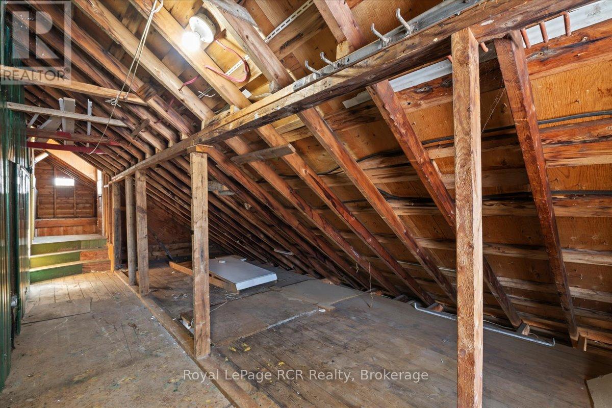 315 Mcnab Street, Brockton, Ontario  N0G 2V0 - Photo 18 - X12052573