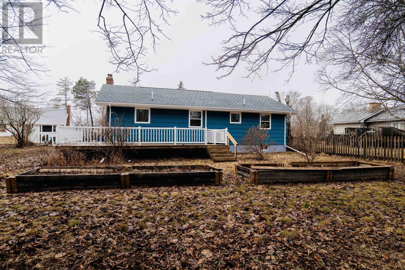 Property at 31 Selkirk Crescent image 2