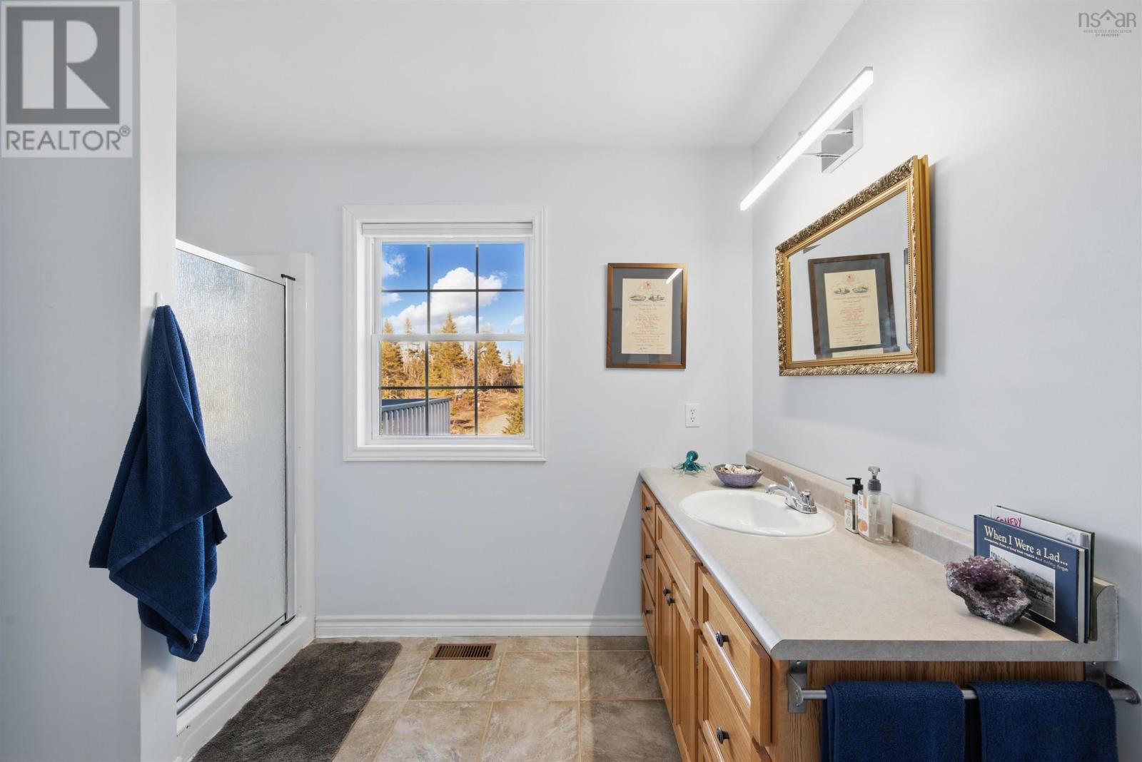 297 Leslie Road, East Lawrencetown, Nova Scotia  B2Z 1T4 - Photo 18 - 202506326