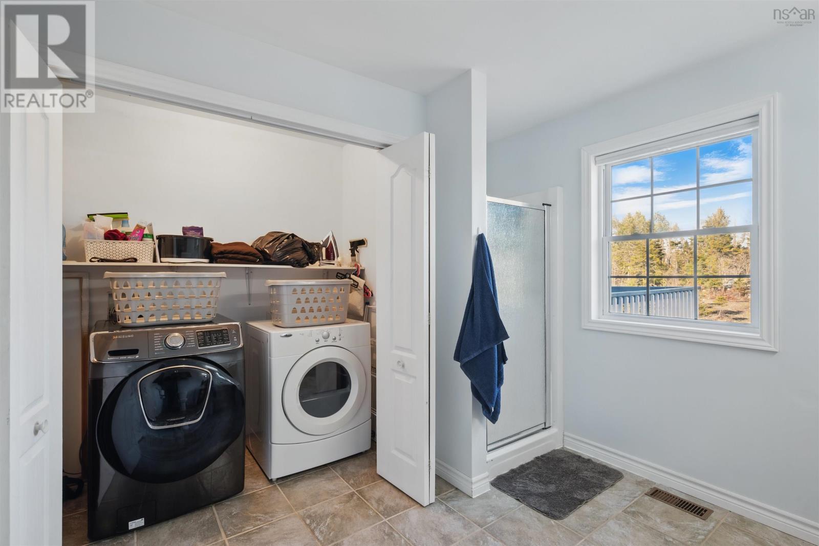 297 Leslie Road, East Lawrencetown, Nova Scotia  B2Z 1T4 - Photo 19 - 202506326