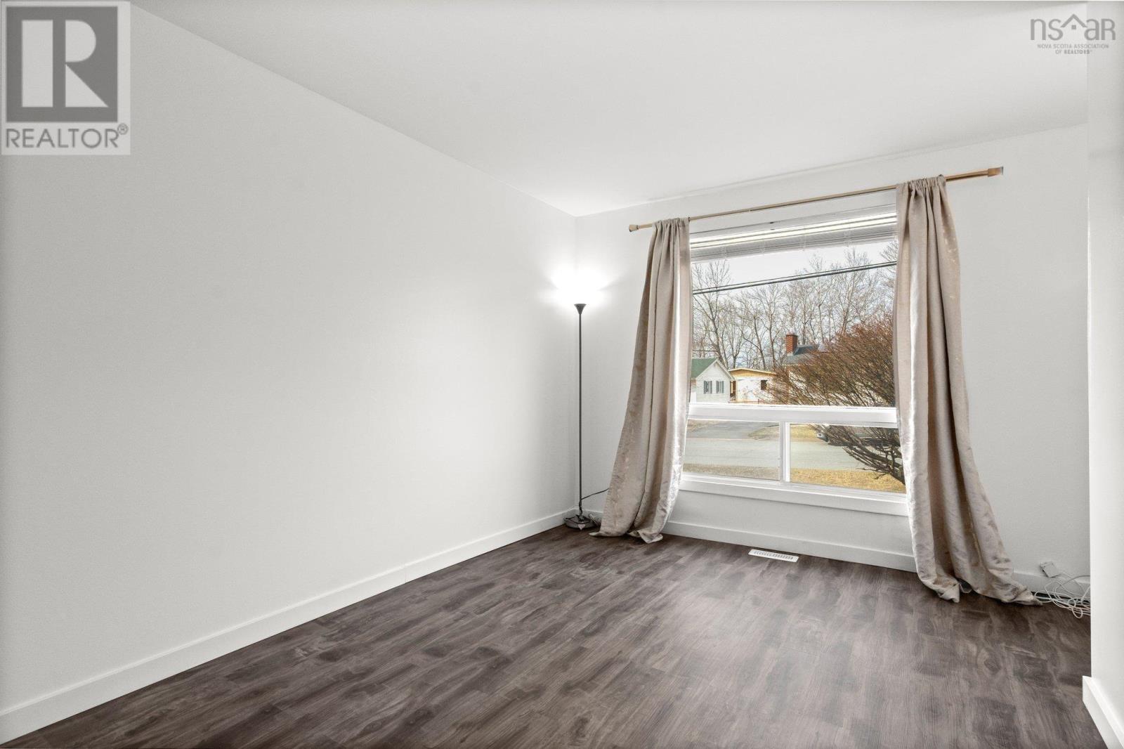 91 Rankin Drive, Lower Sackville, Nova Scotia  B4C 3A7 - Photo 5 - 202506330