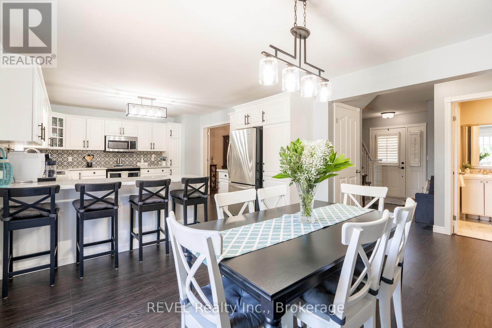 8 Virginia Street, Welland, Ontario  L3C 7A5 - Photo 8 - X12052542