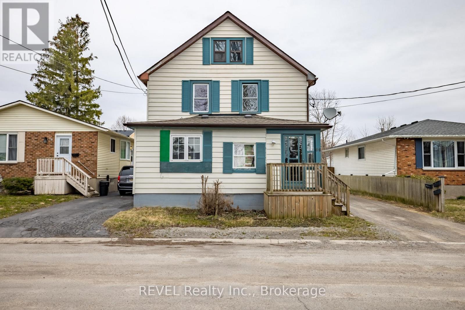 Property at 66 LILLIAN PLACE image 1