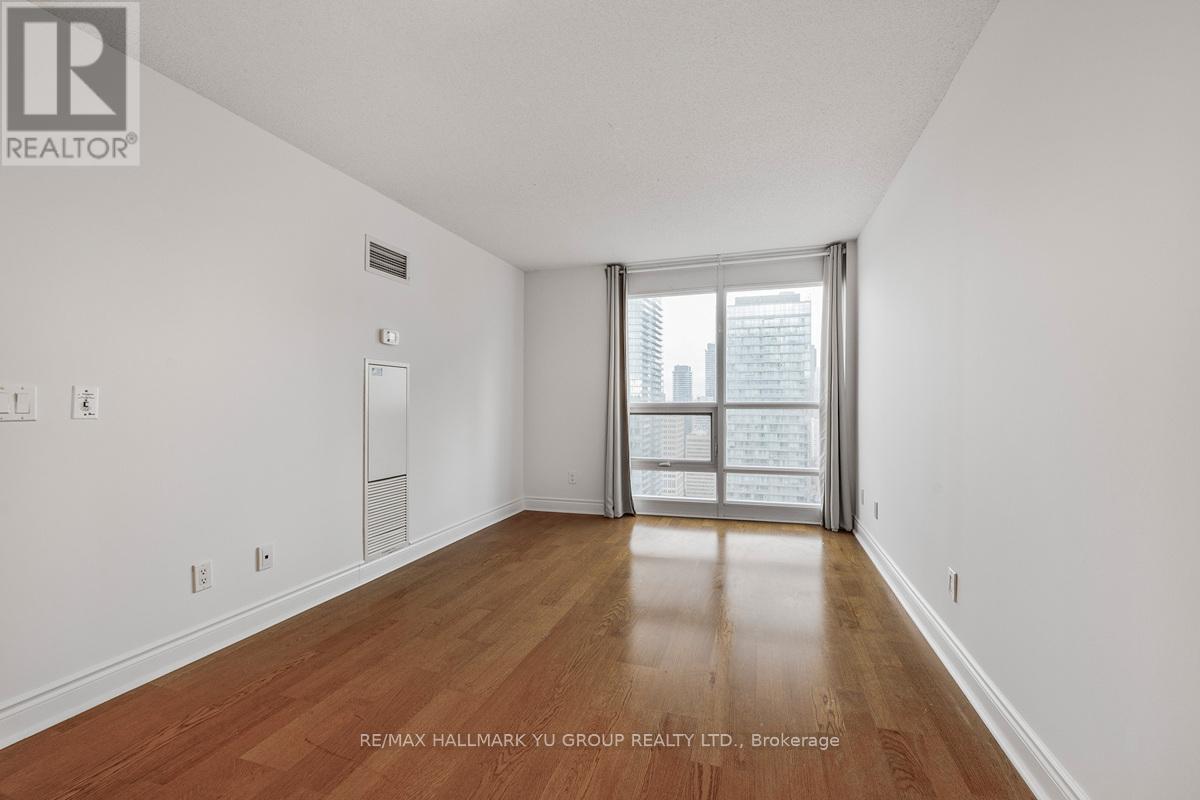 4101 - 763 Bay Street, Toronto, Ontario  M5G 2R3 - Photo 3 - C12052539