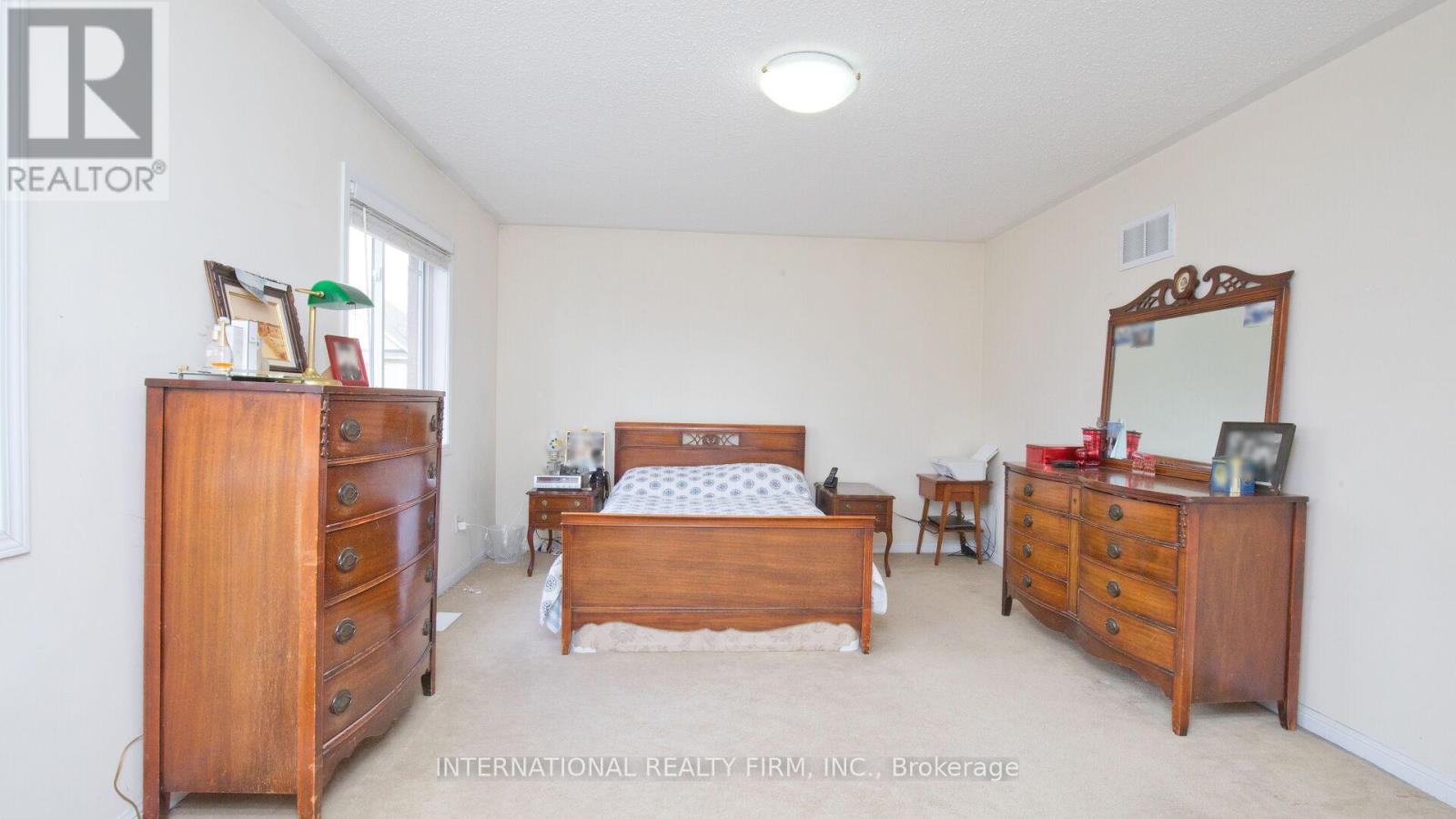 30 Benmore Crescent, Brampton, Ontario  L6P 2T3 - Photo 12 - W12052520