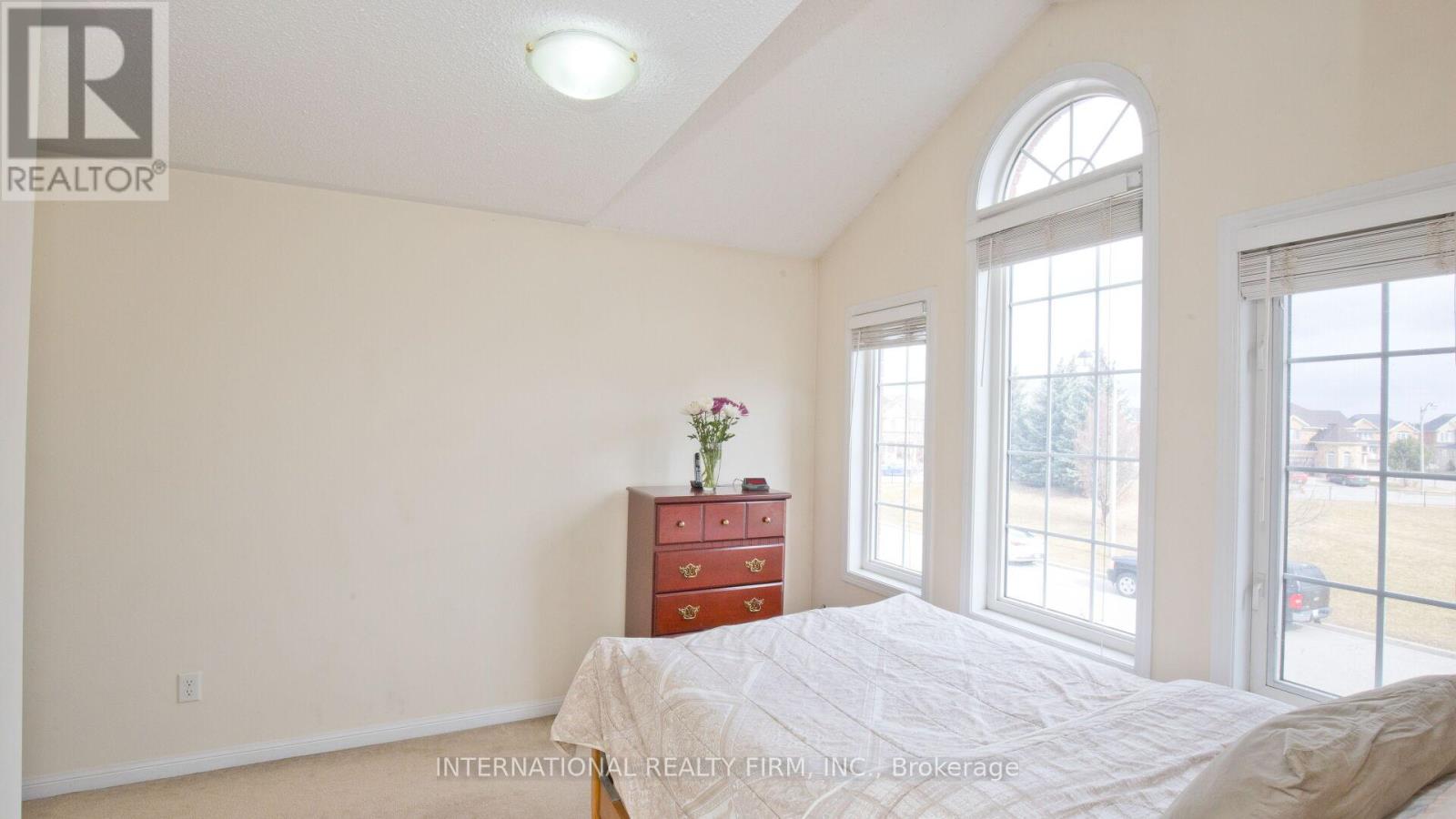 30 Benmore Crescent, Brampton, Ontario  L6P 2T3 - Photo 15 - W12052520