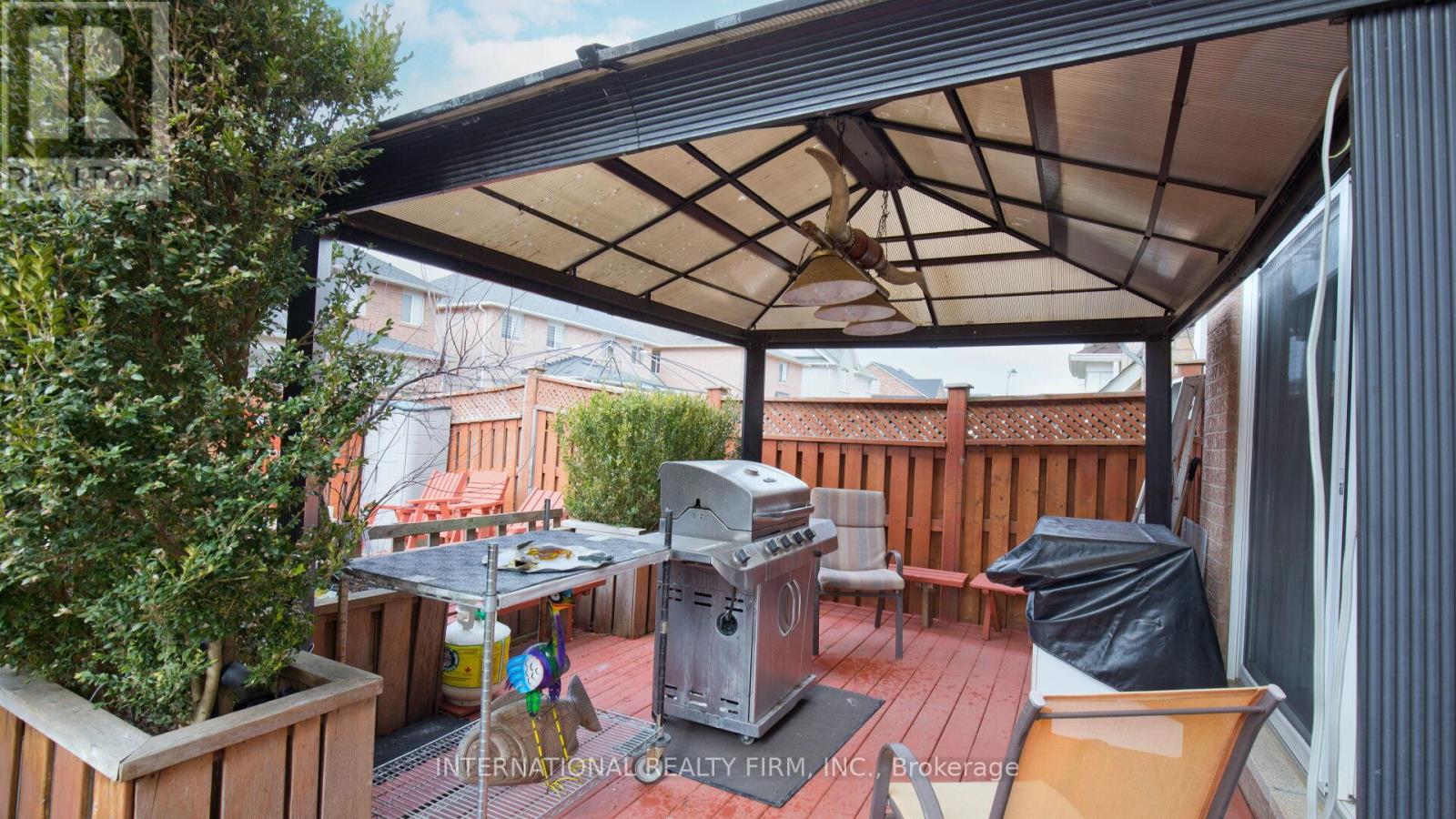 30 Benmore Crescent, Brampton, Ontario  L6P 2T3 - Photo 19 - W12052520