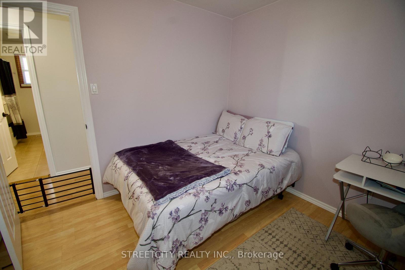 Photo 18 of 25 for 22 Fennell Crescent