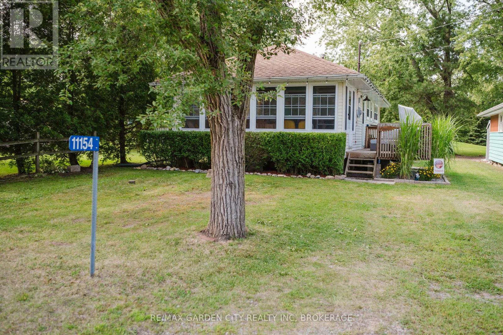 Property at 11154 CHURCHILL AVENUE image 4