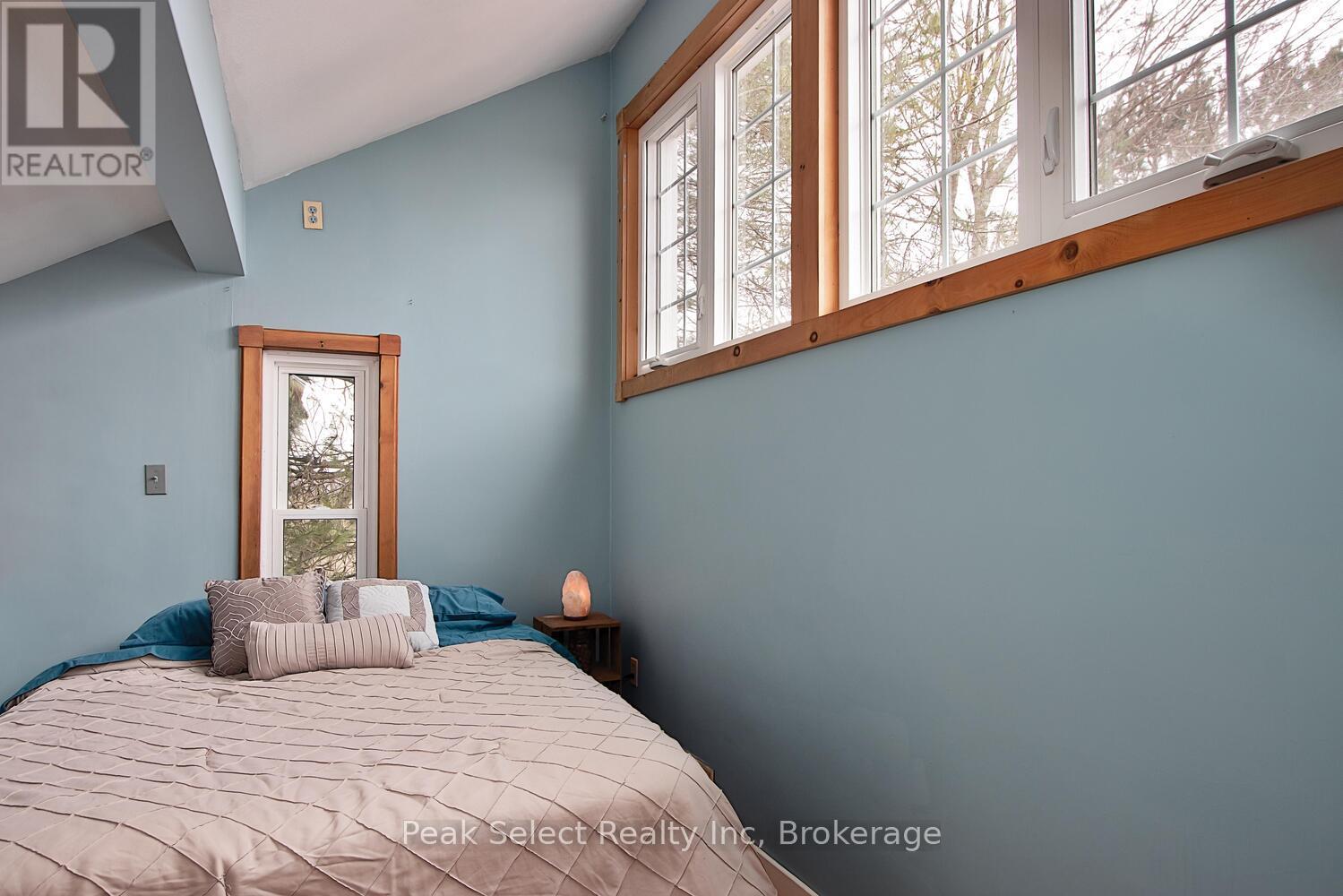 4903 Whalen Line, Lucan Biddulph, Ontario  N0M 1V0 - Photo 42 - X12052612