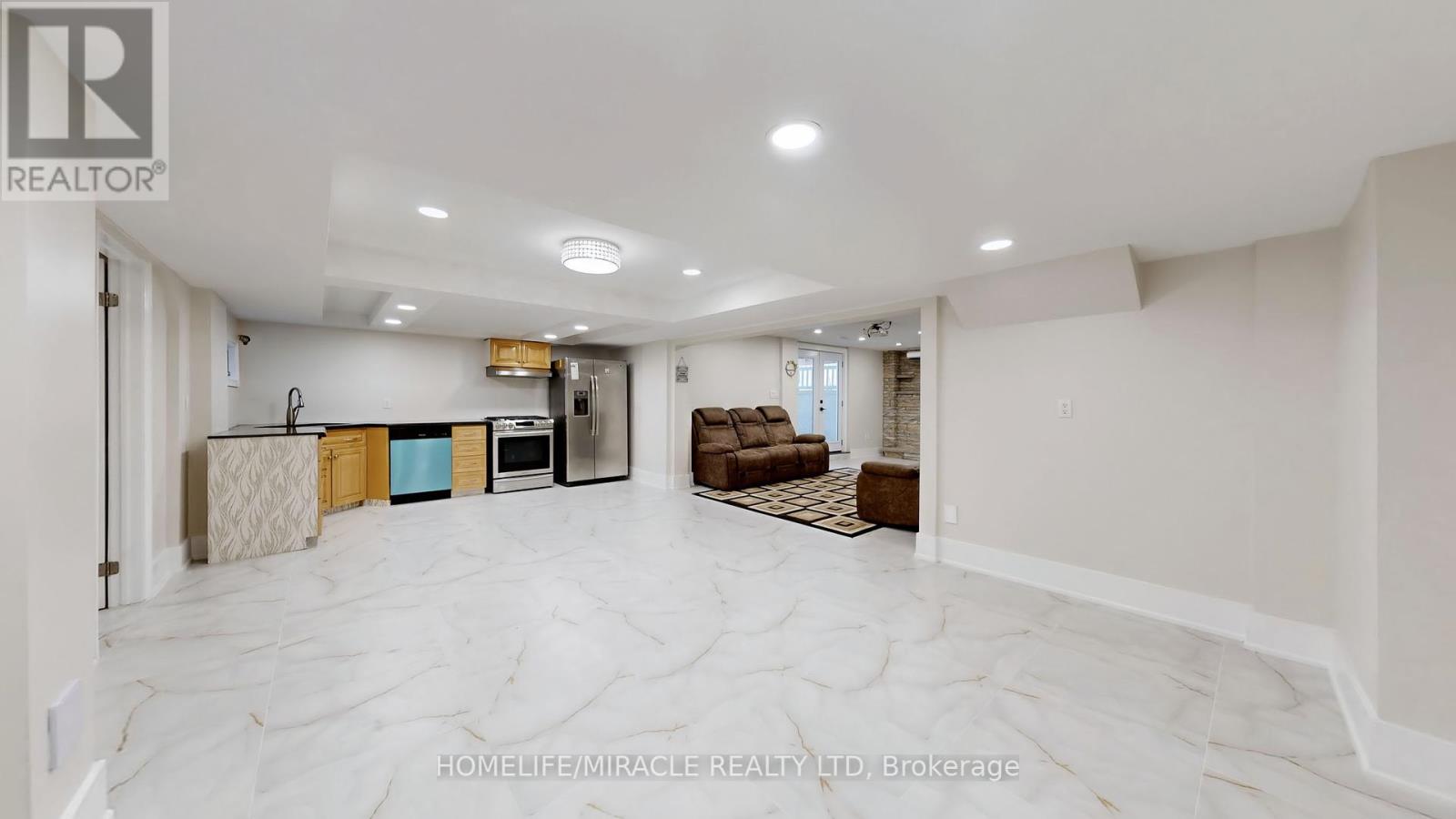 24 Royal Rouge Trail, Toronto, Ontario  M1B 4T3 - Photo 23 - E12051647