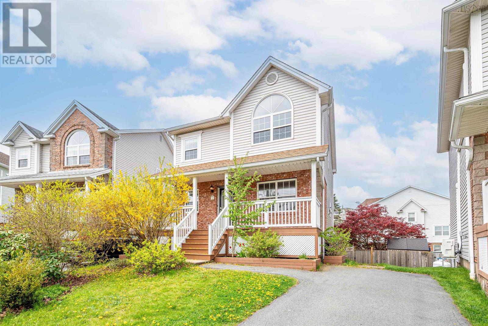 17 Roxham Close, Halifax, Nova Scotia  B3S 1G2 - Photo 2 - 202506344
