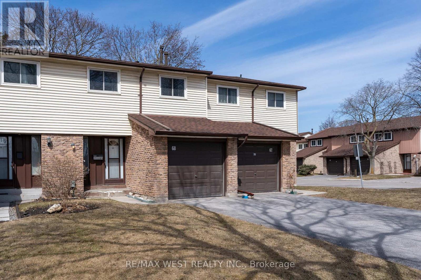Property at 68 - 222 PEARSON STREET image 3