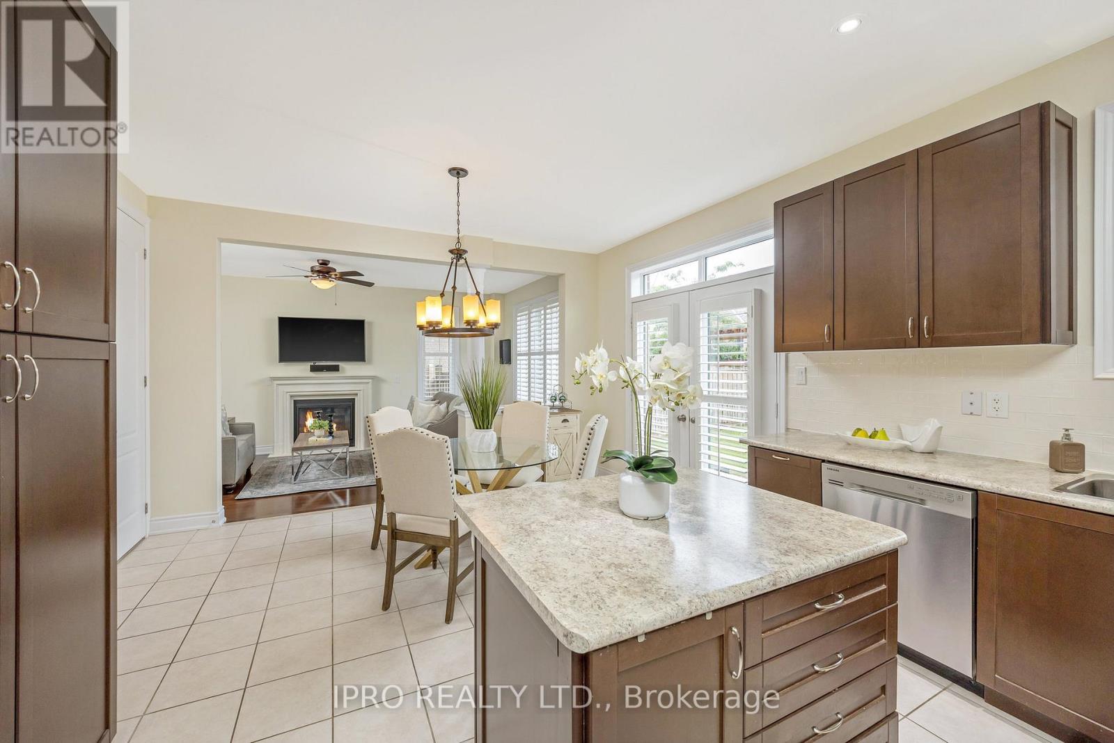 84 Northwest Court, Halton Hills, Ontario  L7G 0K7 - Photo 13 - W12052591