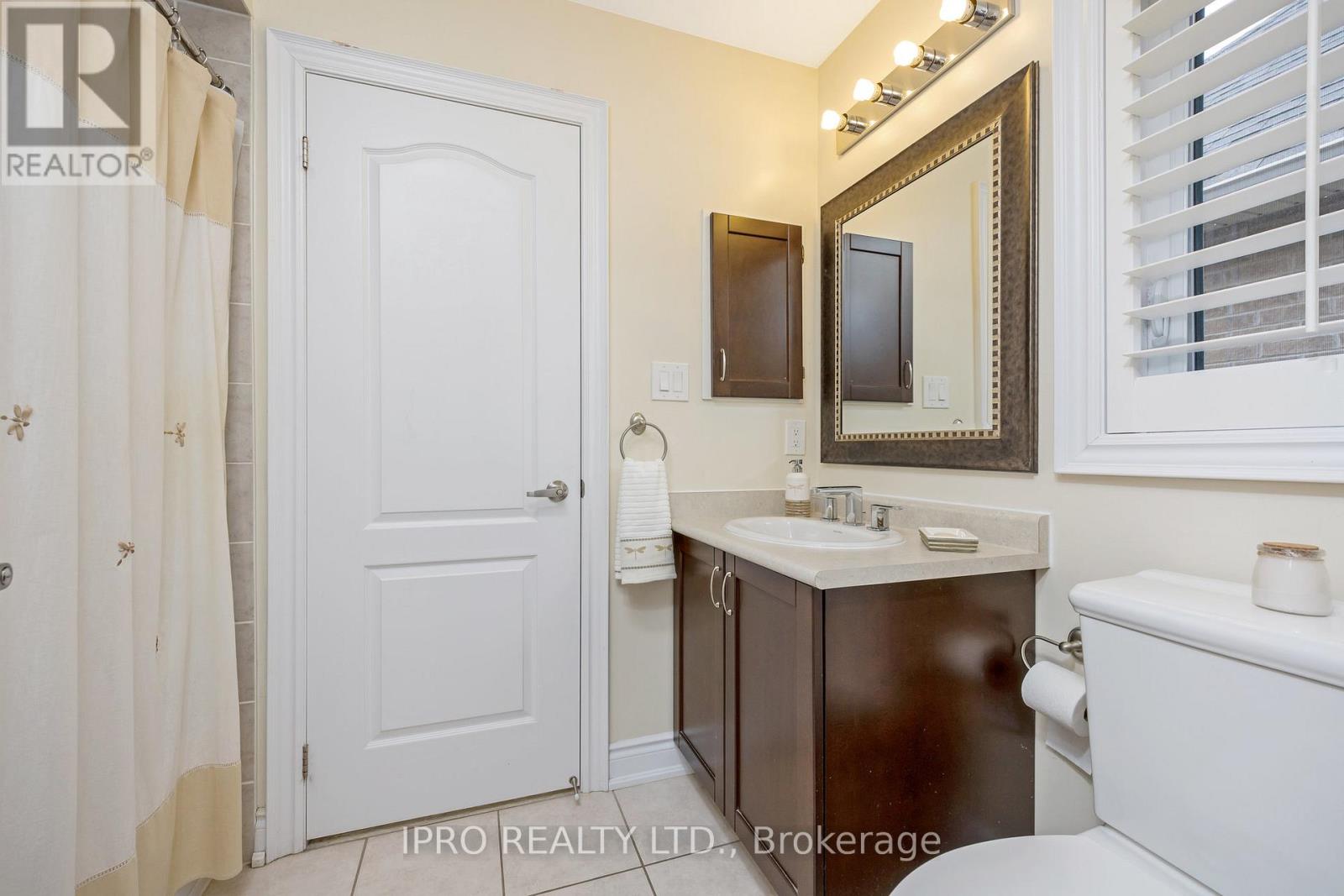 84 Northwest Court, Halton Hills, Ontario  L7G 0K7 - Photo 28 - W12052591