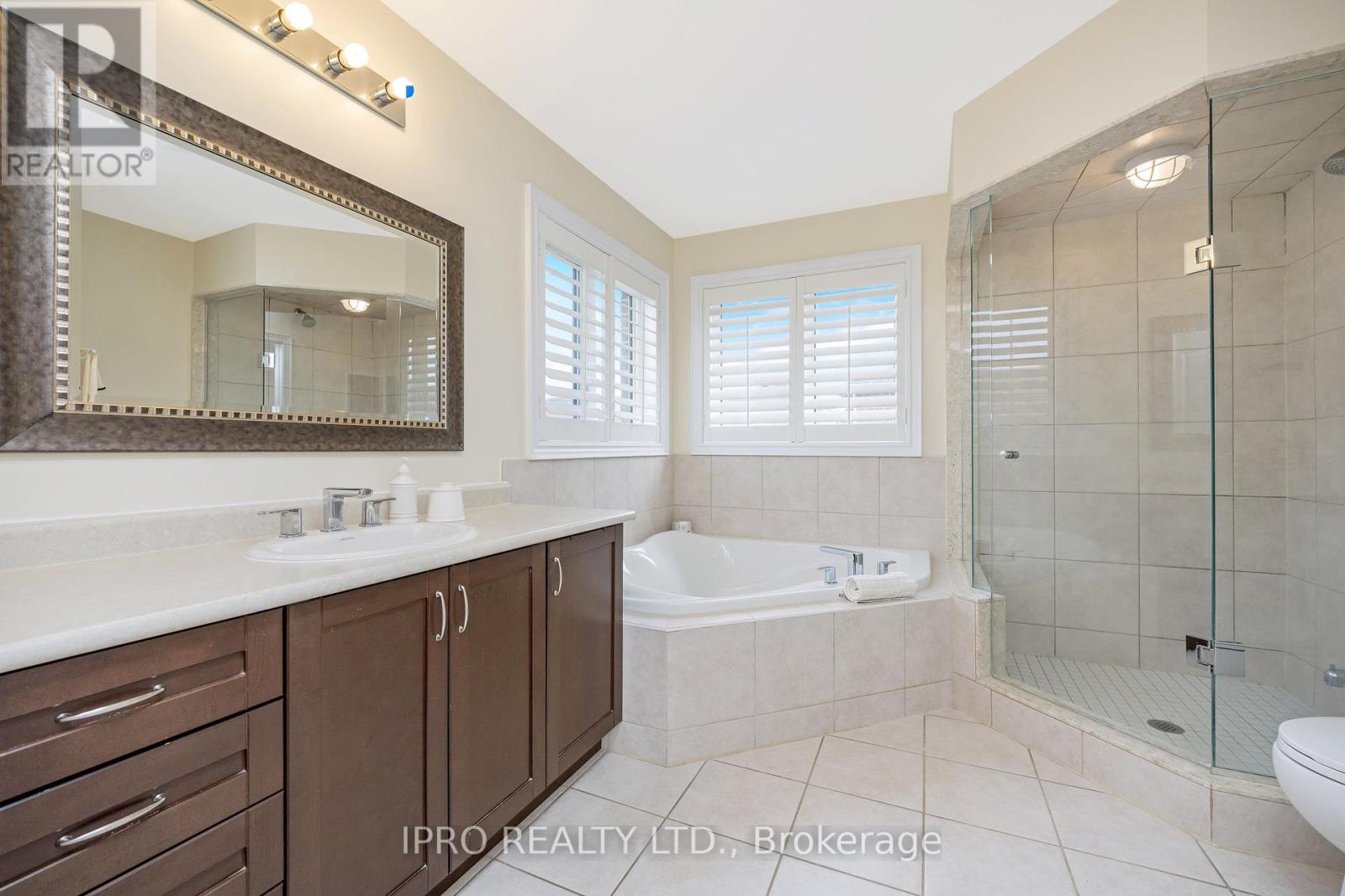 84 Northwest Court, Halton Hills, Ontario  L7G 0K7 - Photo 32 - W12052591