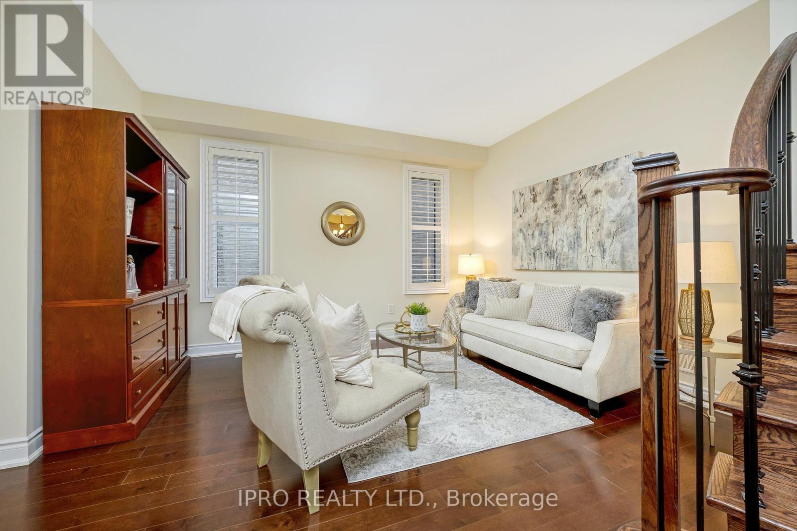 84 Northwest Court, Halton Hills, Ontario  L7G 0K7 - Photo 6 - W12052591