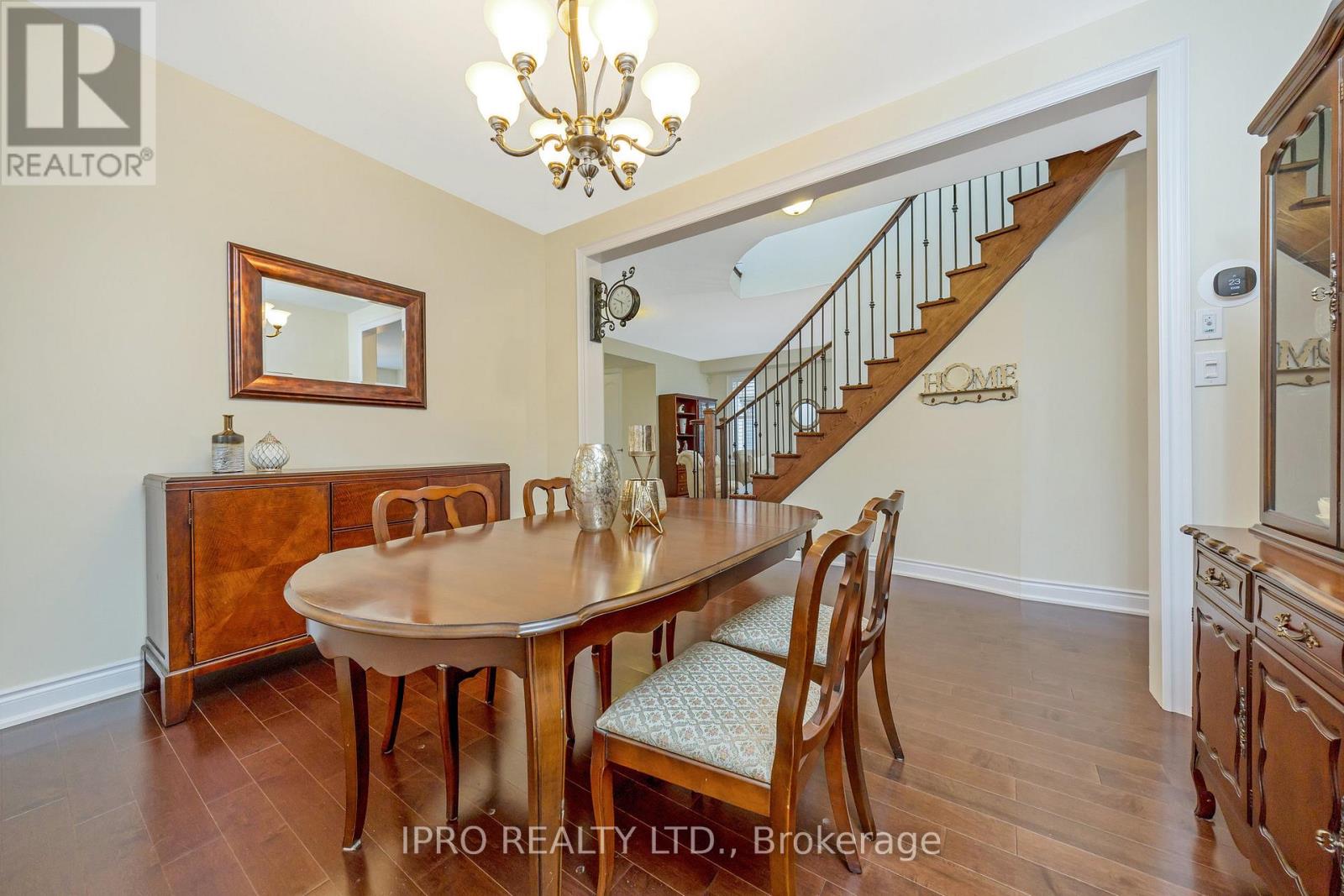 84 Northwest Court, Halton Hills, Ontario  L7G 0K7 - Photo 7 - W12052591