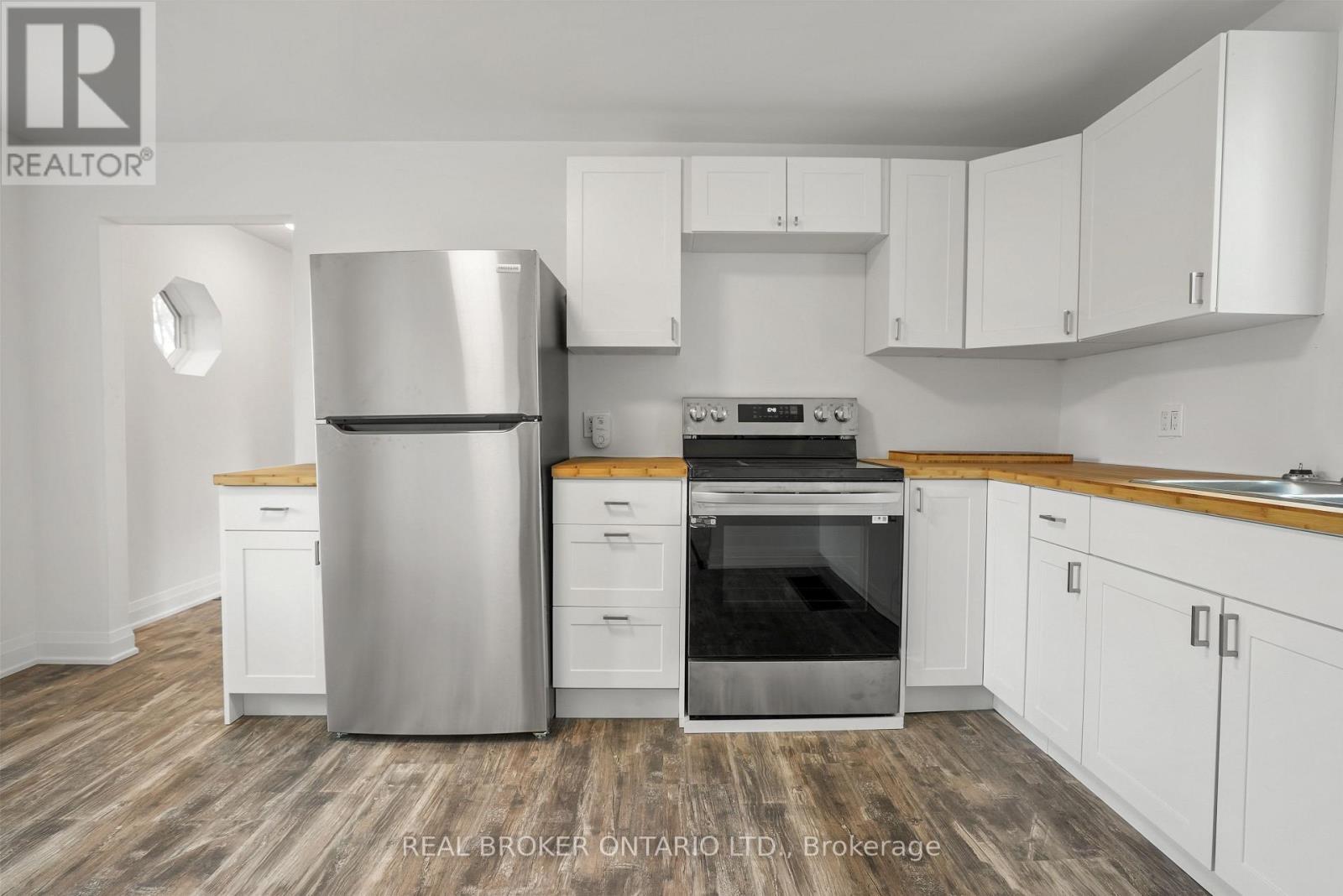 261 Portage Road, Kawartha Lakes, Ontario  K0M 1B0 - Photo 11 - X12052618
