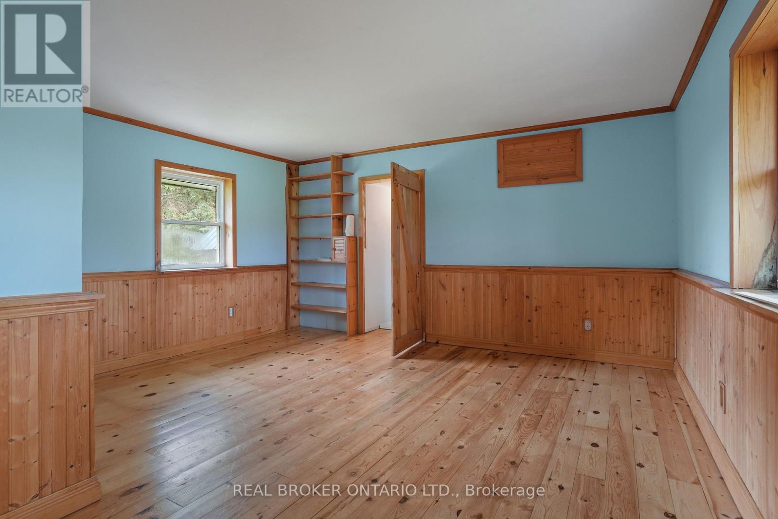 261 Portage Road, Kawartha Lakes, Ontario  K0M 1B0 - Photo 18 - X12052618