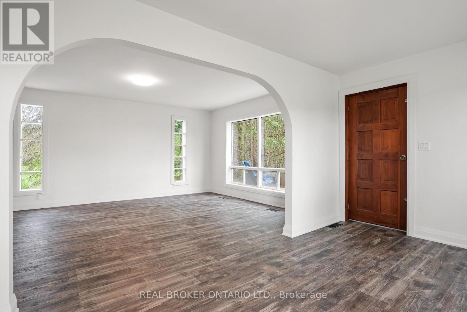 Property at 261 PORTAGE ROAD image 2