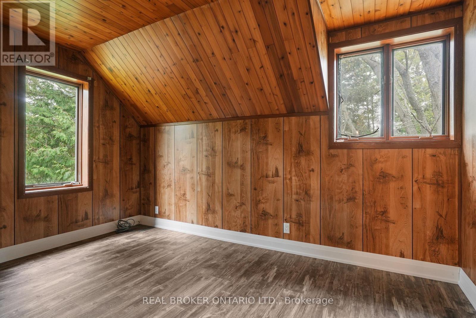 261 Portage Road, Kawartha Lakes, Ontario  K0M 1B0 - Photo 22 - X12052618