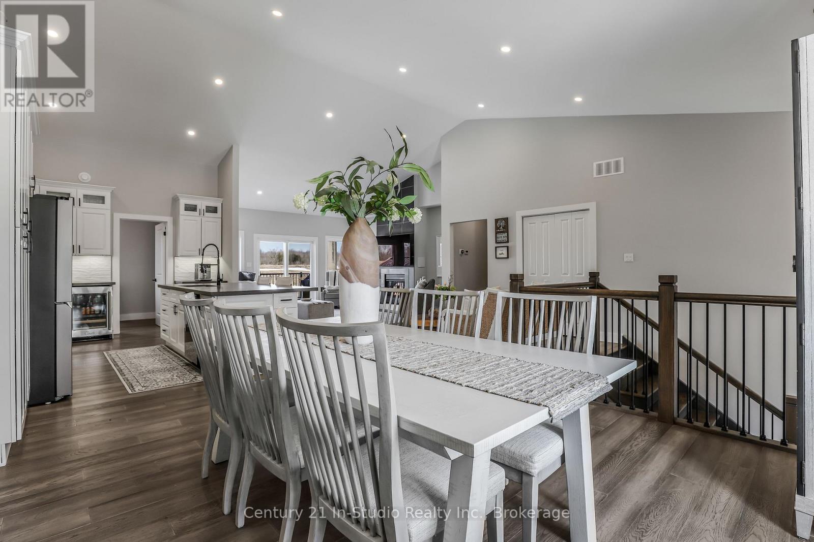 73 Everett Road, South Bruce Peninsula, Ontario  N0H 2T0 - Photo 12 - X12052646