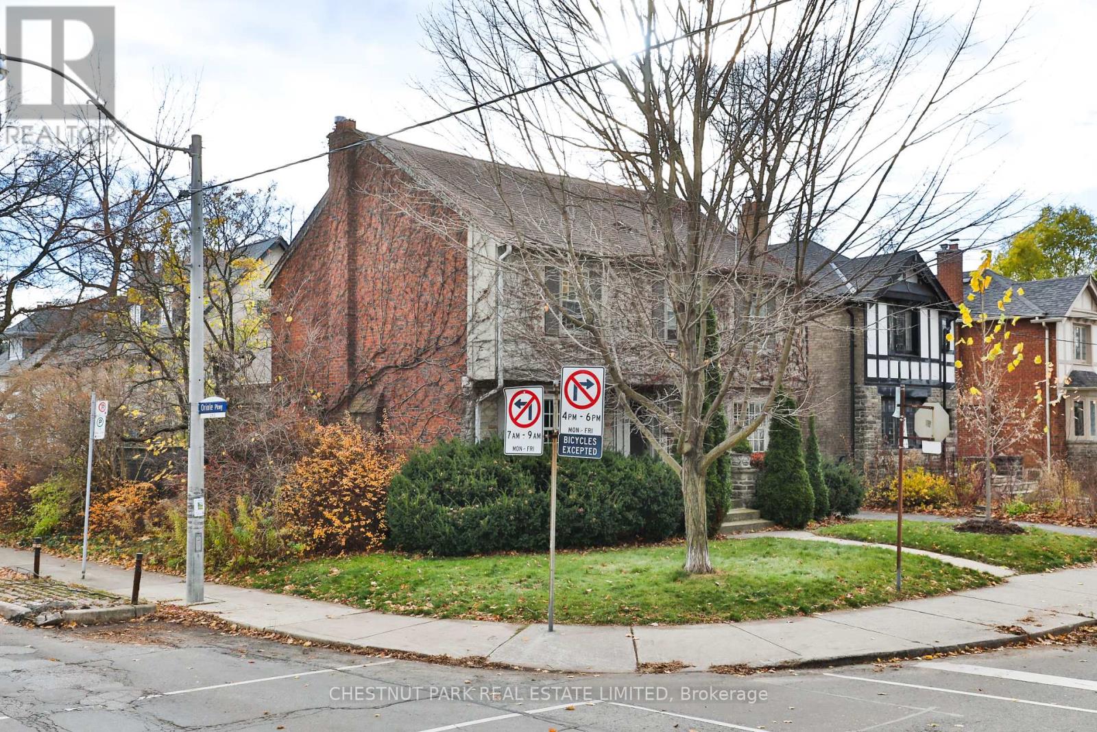 87 Tranmer Avenue, Toronto, Ontario  M5P 1E3 - Photo 40 - C12052643
