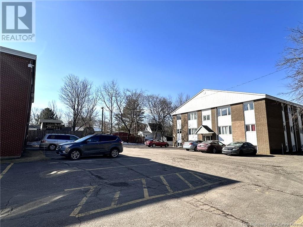 139 Elmwood Drive, Moncton, New Brunswick  E1A 1X2 - Photo 8 - NB113935