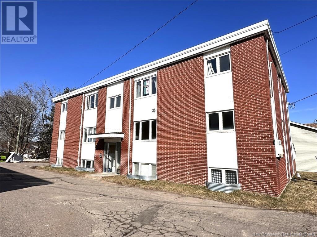 139 Elmwood Drive, Moncton, New Brunswick  E1A 1X2 - Photo 10 - NB113935