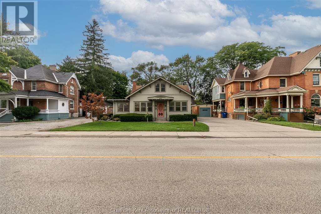 Property at 427 King STREET West image 2