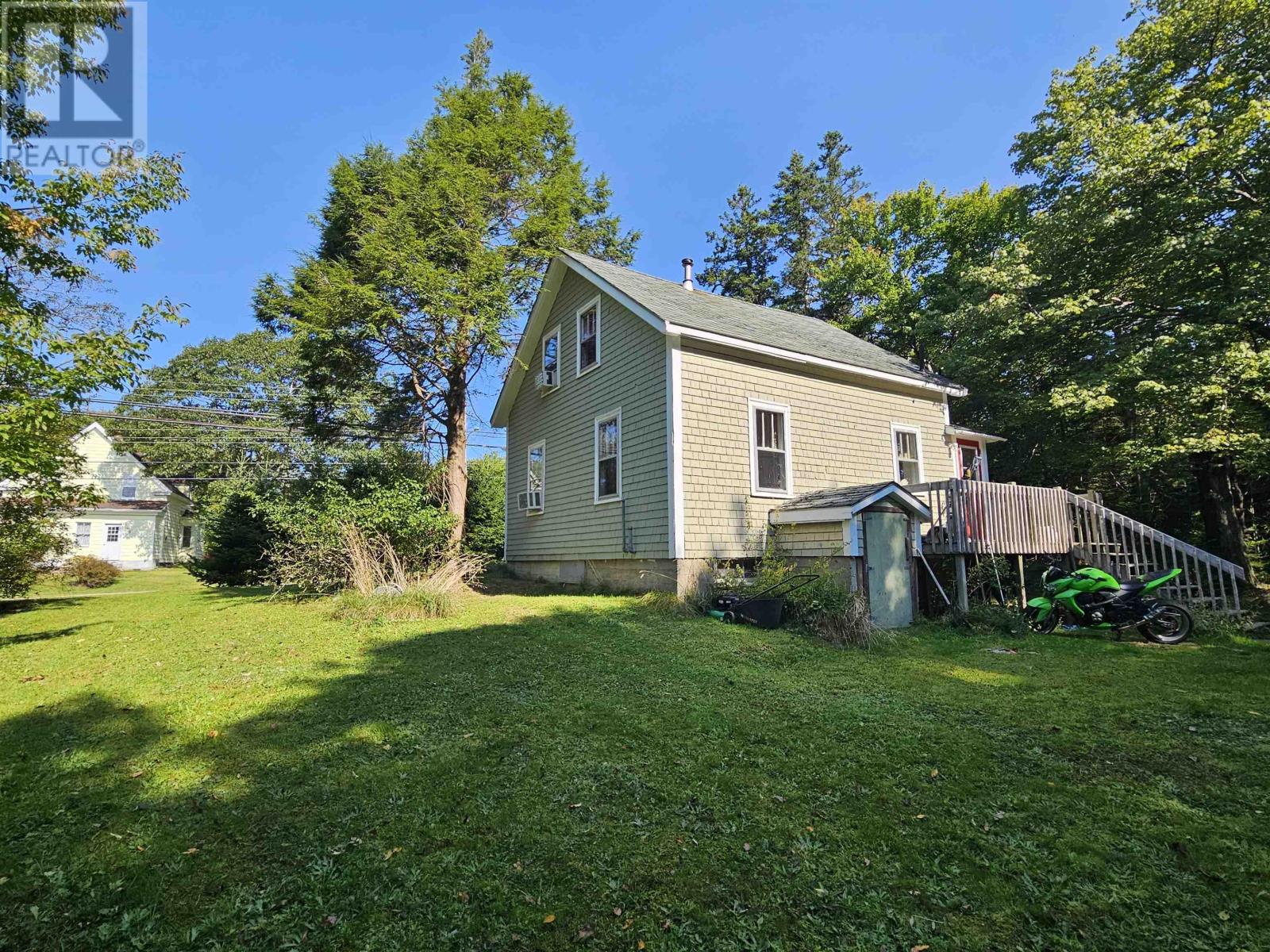 159 King Street, Shelburne, Nova Scotia  B0T 1W0 - Photo 2 - 202506347