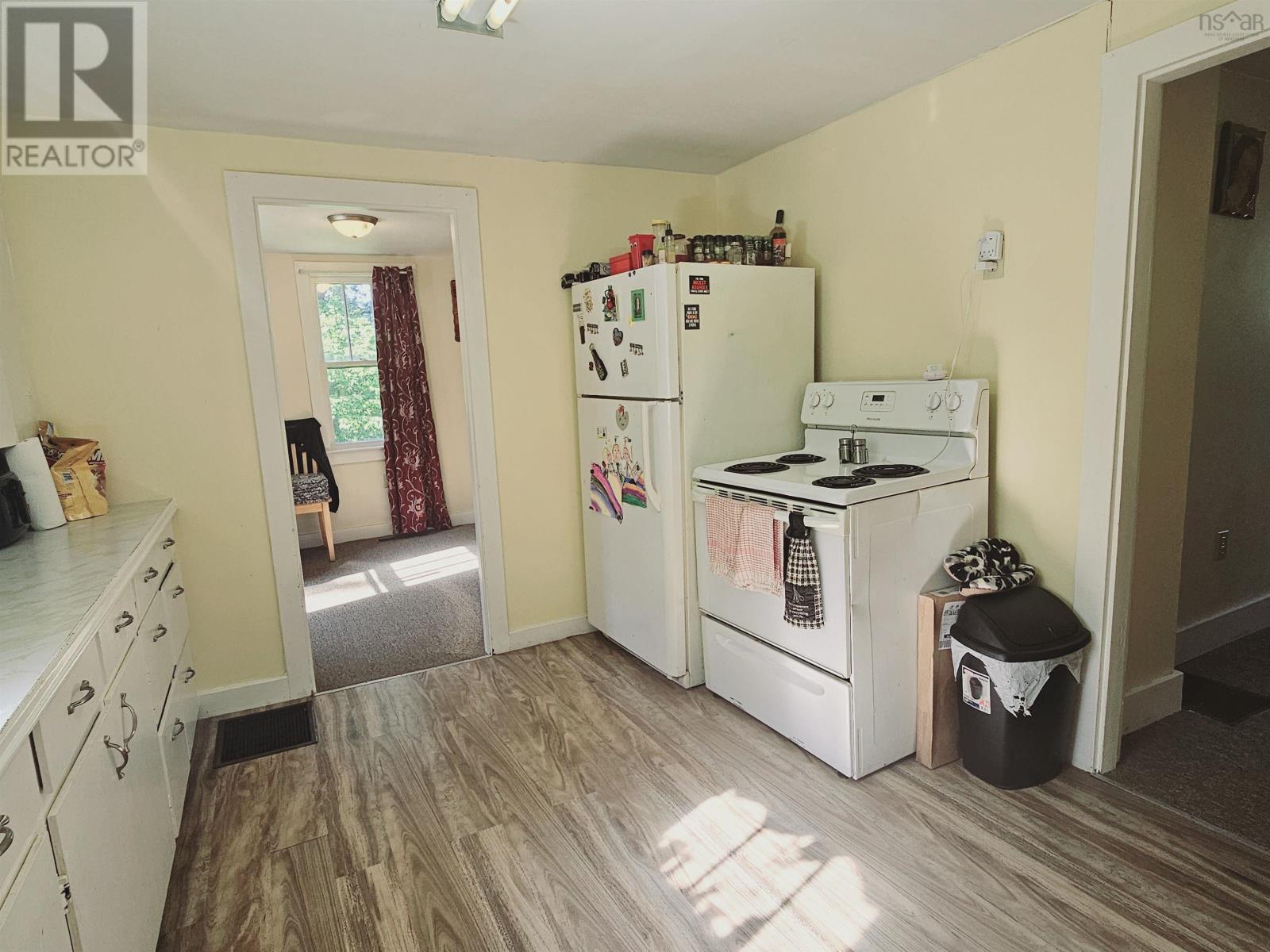 159 King Street, Shelburne, Nova Scotia  B0T 1W0 - Photo 6 - 202506347