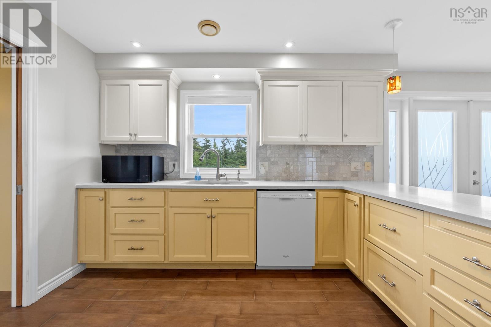 187 East Side Bickerton Road, Port Bickerton, Nova Scotia  B0J 1M0 - Photo 12 - 202506354