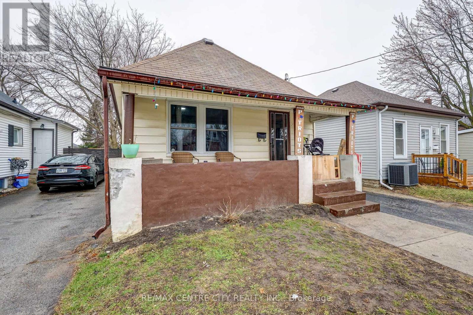 Property at 205 ST JULIEN STREET image 5
