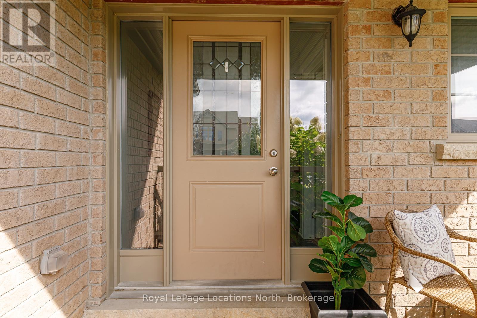 43 Cooper Street, Collingwood, Ontario  L9Y 0W8 - Photo 3 - S12052750