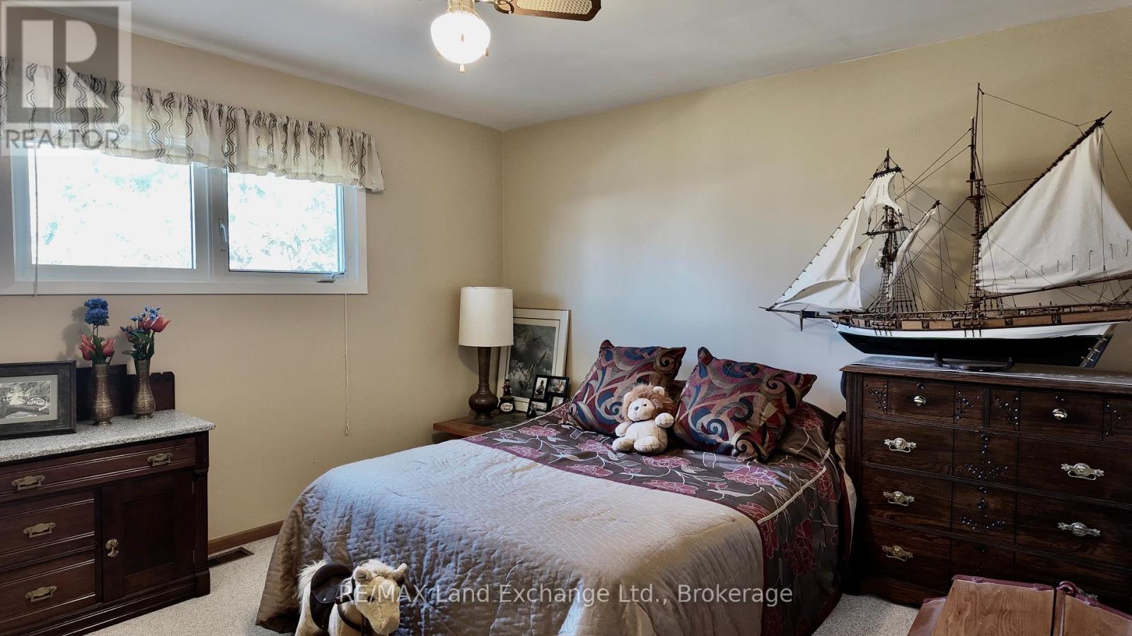 730 Campbell Avenue, Kincardine, Ontario  N2Z 1V9 - Photo 17 - X12052689