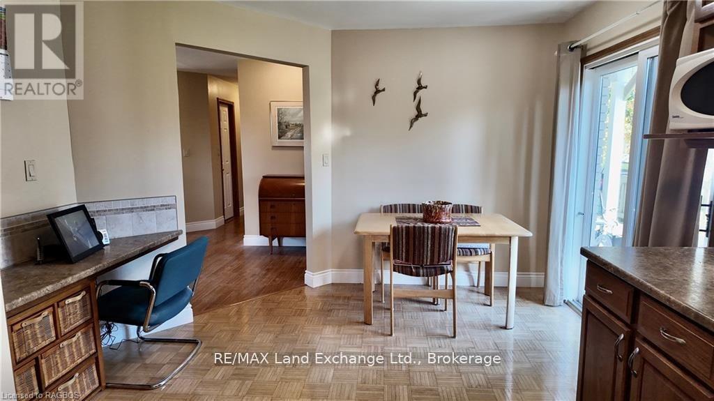 730 Campbell Avenue, Kincardine, Ontario  N2Z 1V9 - Photo 8 - X12052689