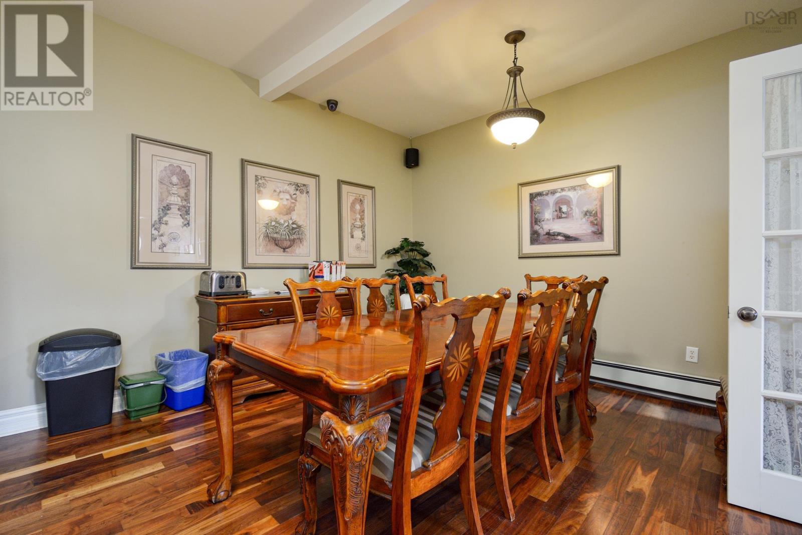 10 Pitt Street, Sydney, Nova Scotia  B1P 5X3 - Photo 10 - 202501171